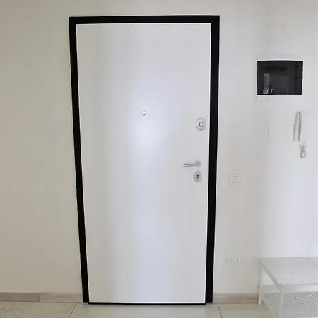 Colombo Apartment, Fronte Apartment *